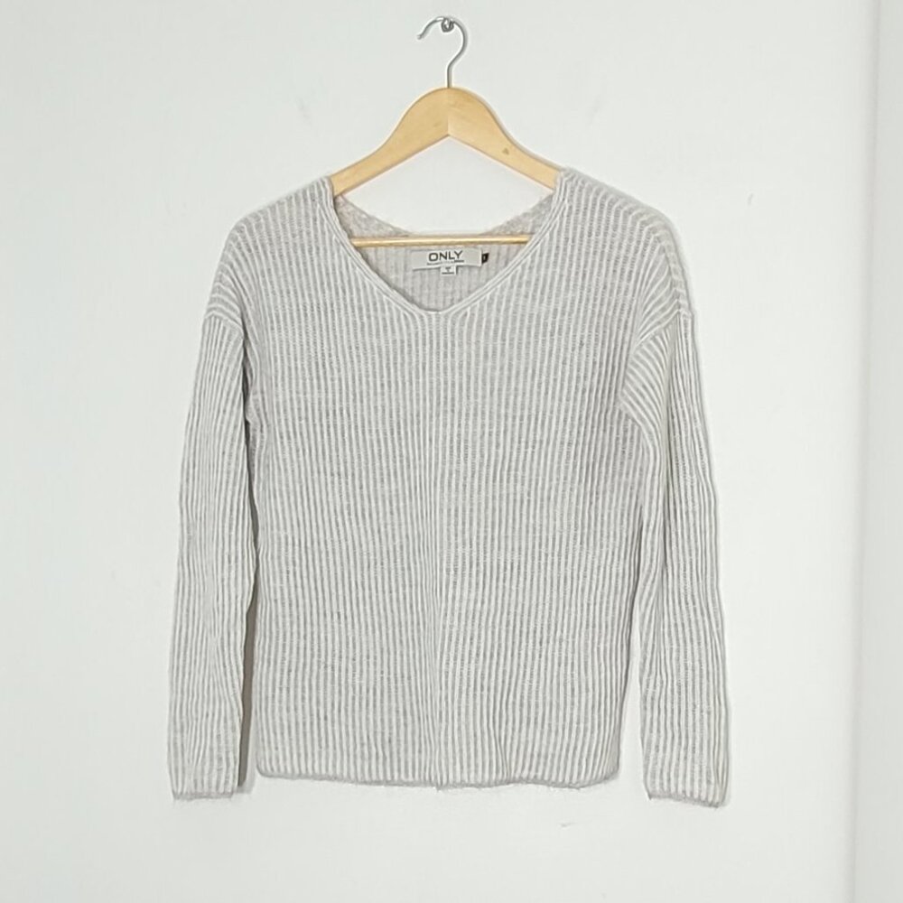 Only Ivory & Gray Long Sleeve Ribbed Knitted V-Neck Pullover Sweater Size Small